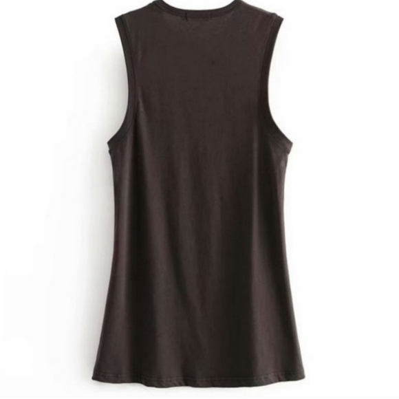 Outlaw - Picture 3 of 5